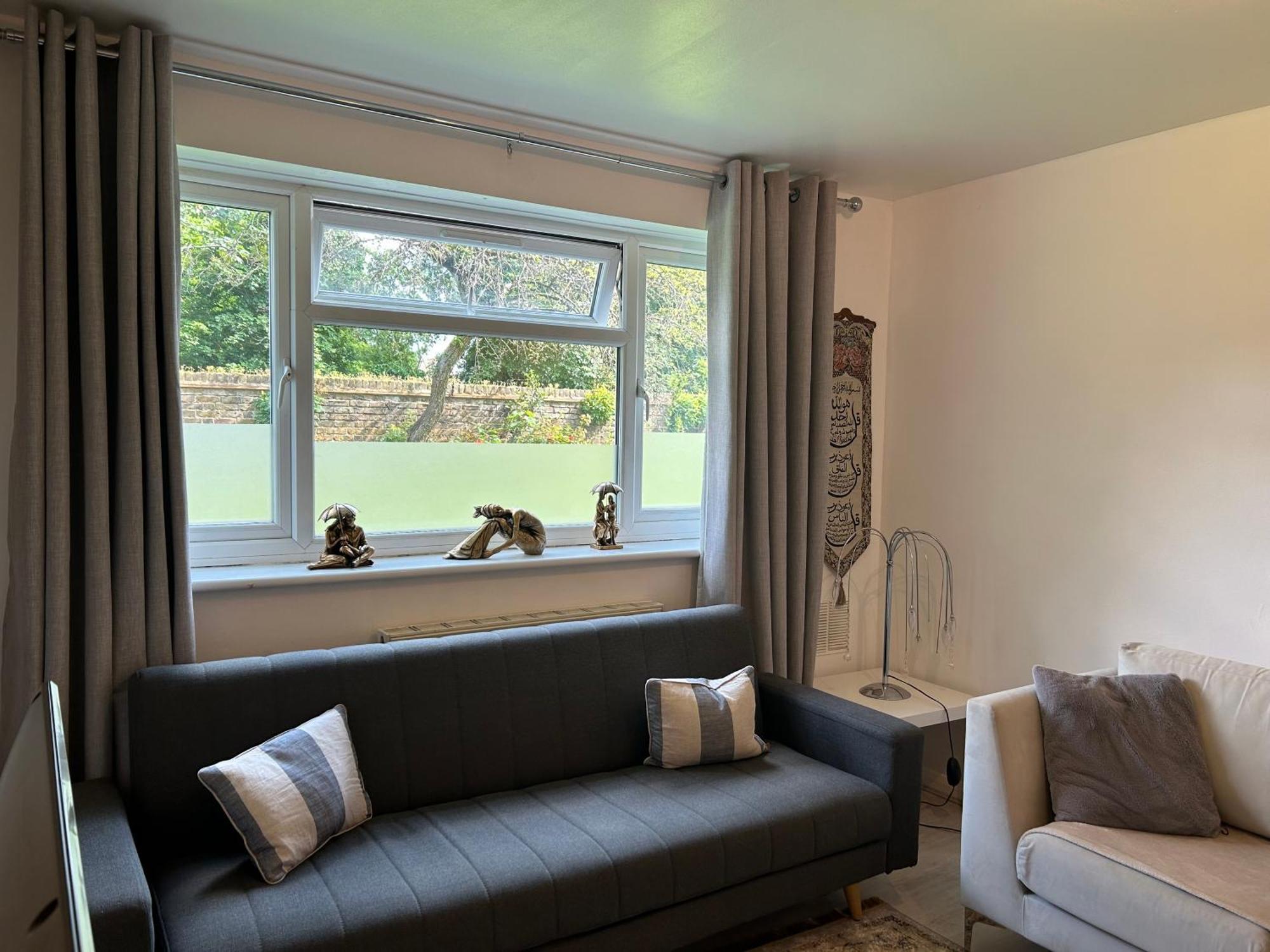 One Bedroom Flat In Chiswick W4 ลอนดอน ภายนอก รูปภาพ