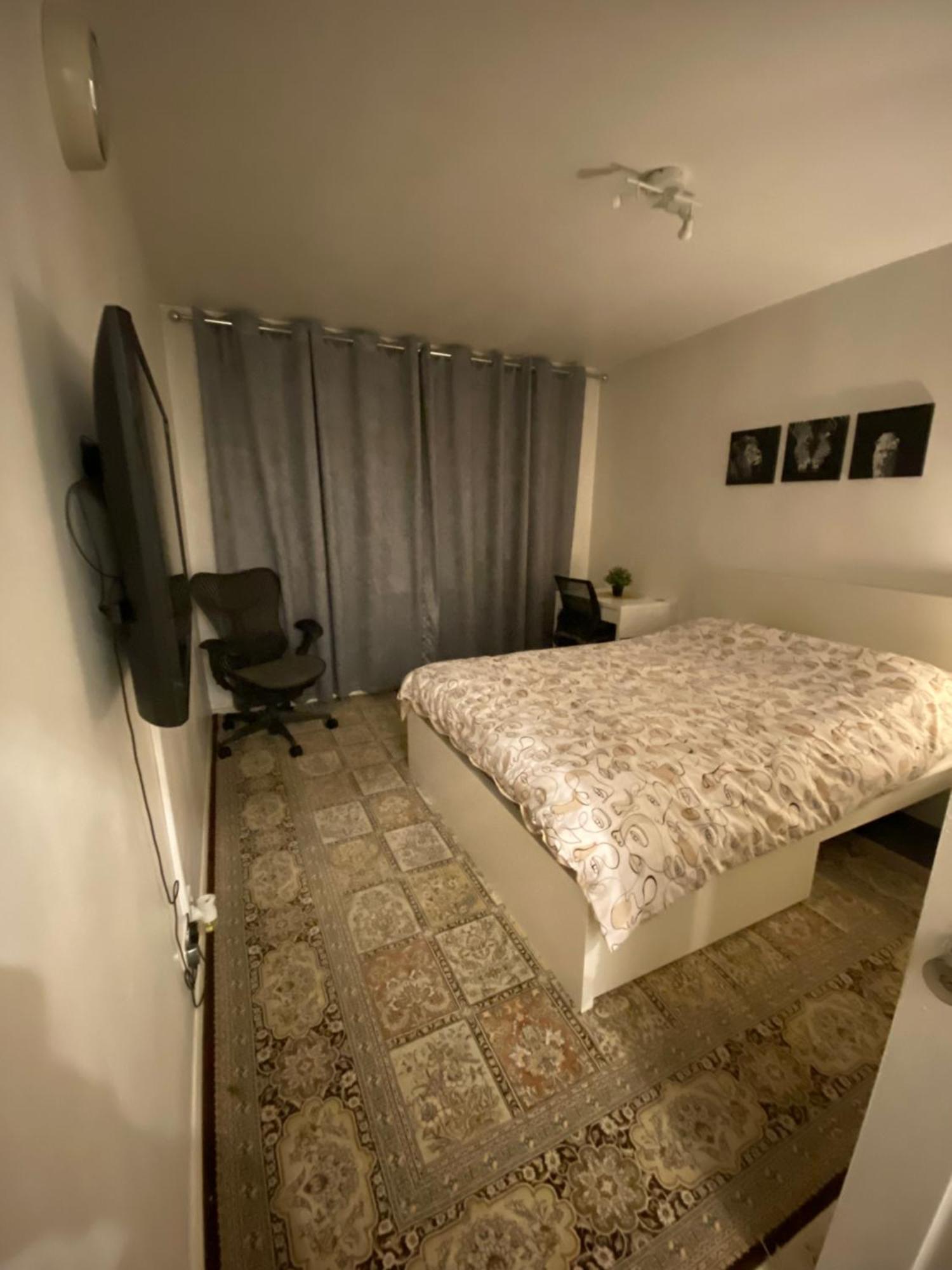 One Bedroom Flat In Chiswick W4 ลอนดอน ภายนอก รูปภาพ